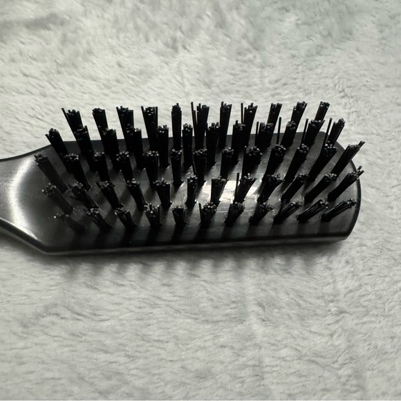 Classic Black Wave Brush for Men | Firm Synthetic Bristles | Vintage Look - Picture 8 of 16